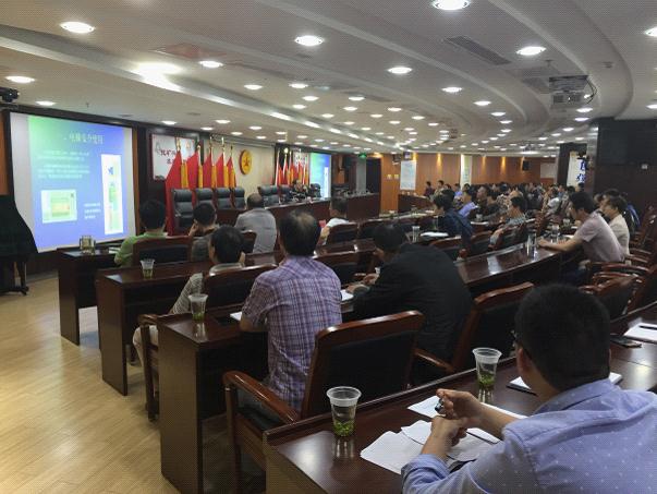 局机关电梯安全及职业健康知识讲座现场.jpg