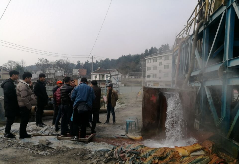 海龙温泉地热勘查取得突破 助推遵义旅游大发展（摄影：洪运胜）.jpg