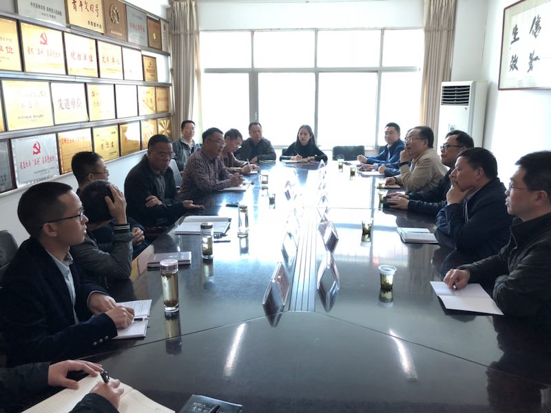 重庆地矿局副局长刘红一行来105队调研交流