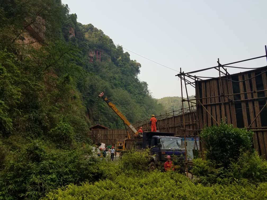 赤水大瀑布景区地灾治理现场（曹斌摄）