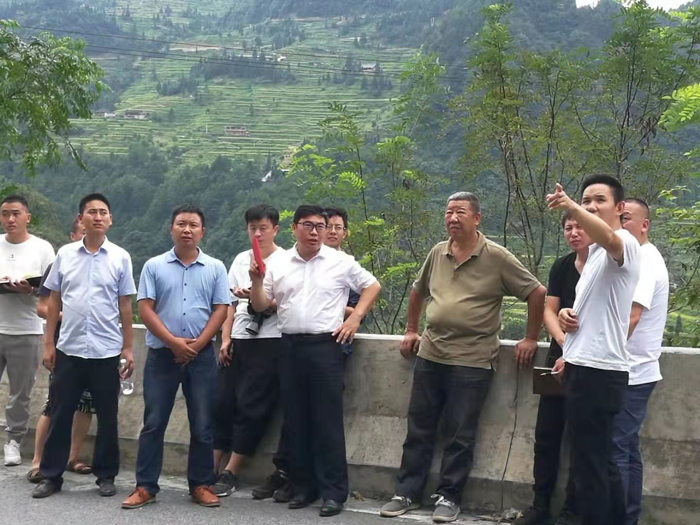 图1.现场指导图