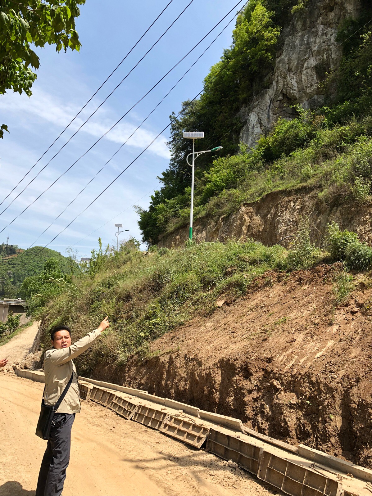 排查可能存在的地质灾害隐患 排查可能存在的地质灾害隐患