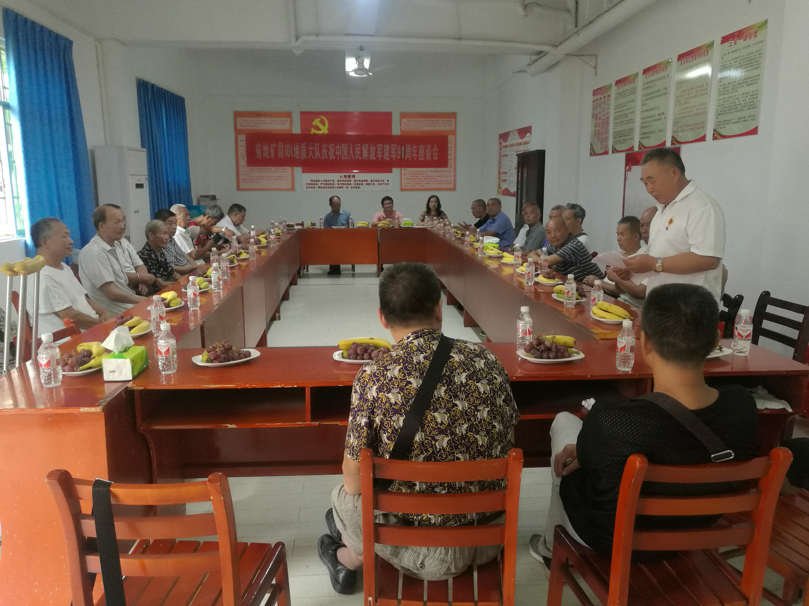 101队庆祝建军91周年座谈会1