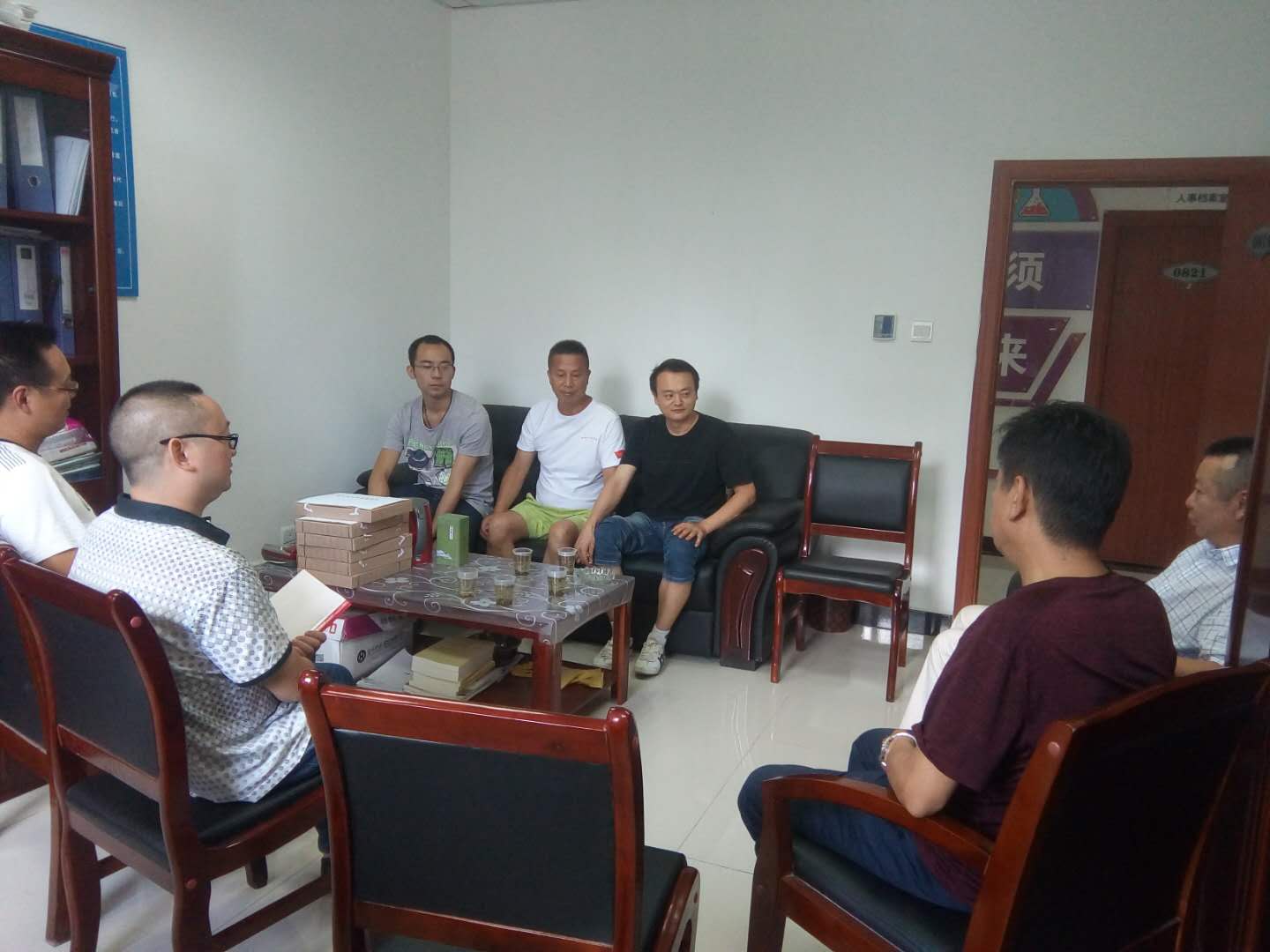 实验室召开庆祝建军91周年复退军人座谈会1