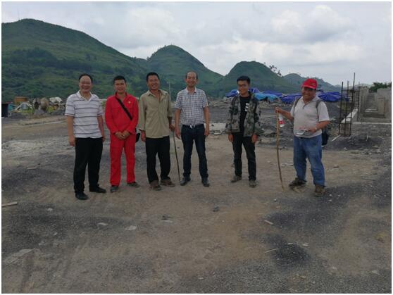 副队长王剑慰问基层一线职工 副队长王剑慰问基层一线职工