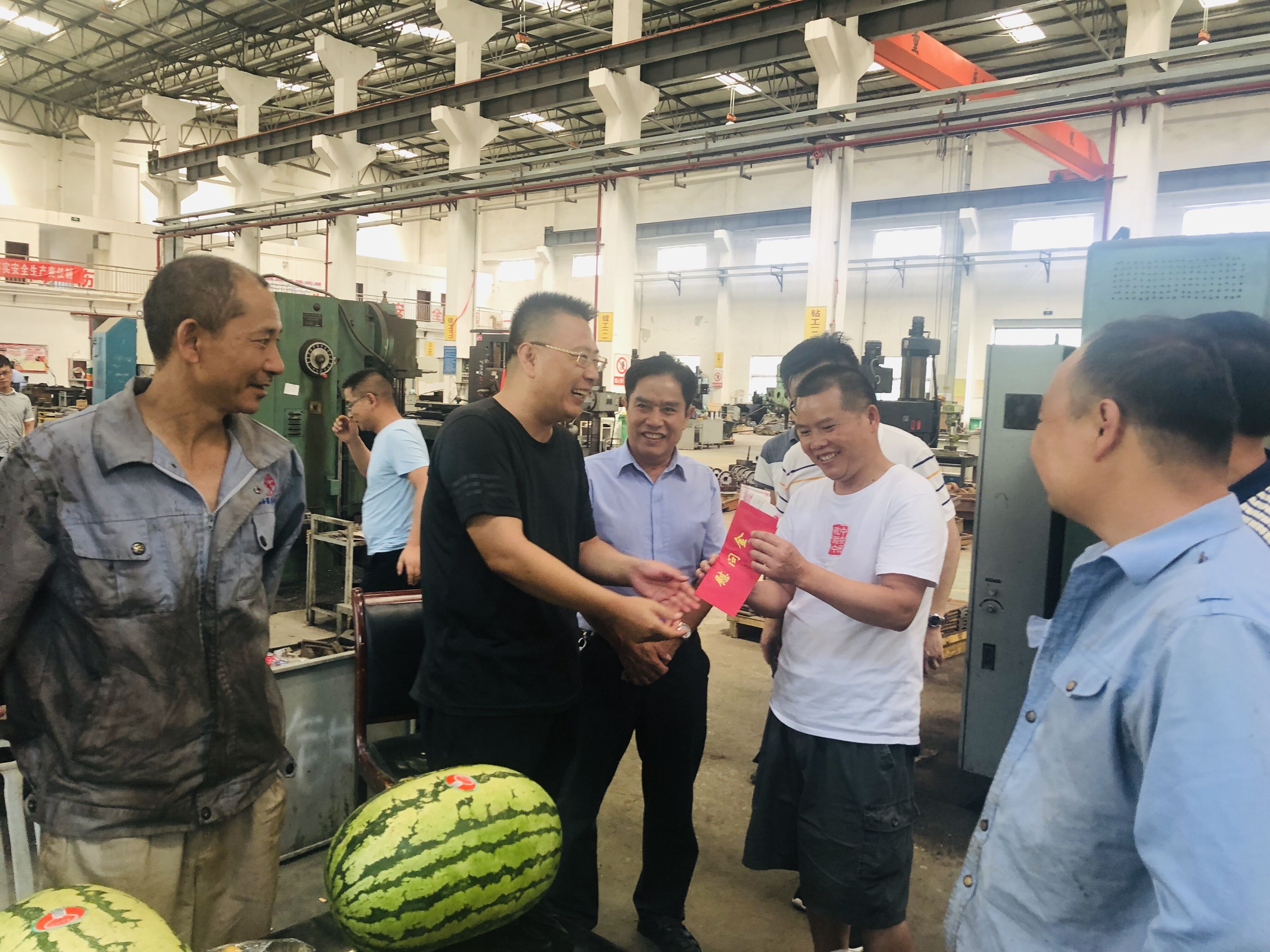 贵州地矿开展夏季“送清凉”活动2