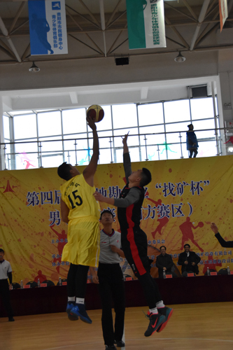 6 开赛首战，四川地矿对战东道主贵州地矿。.jpg