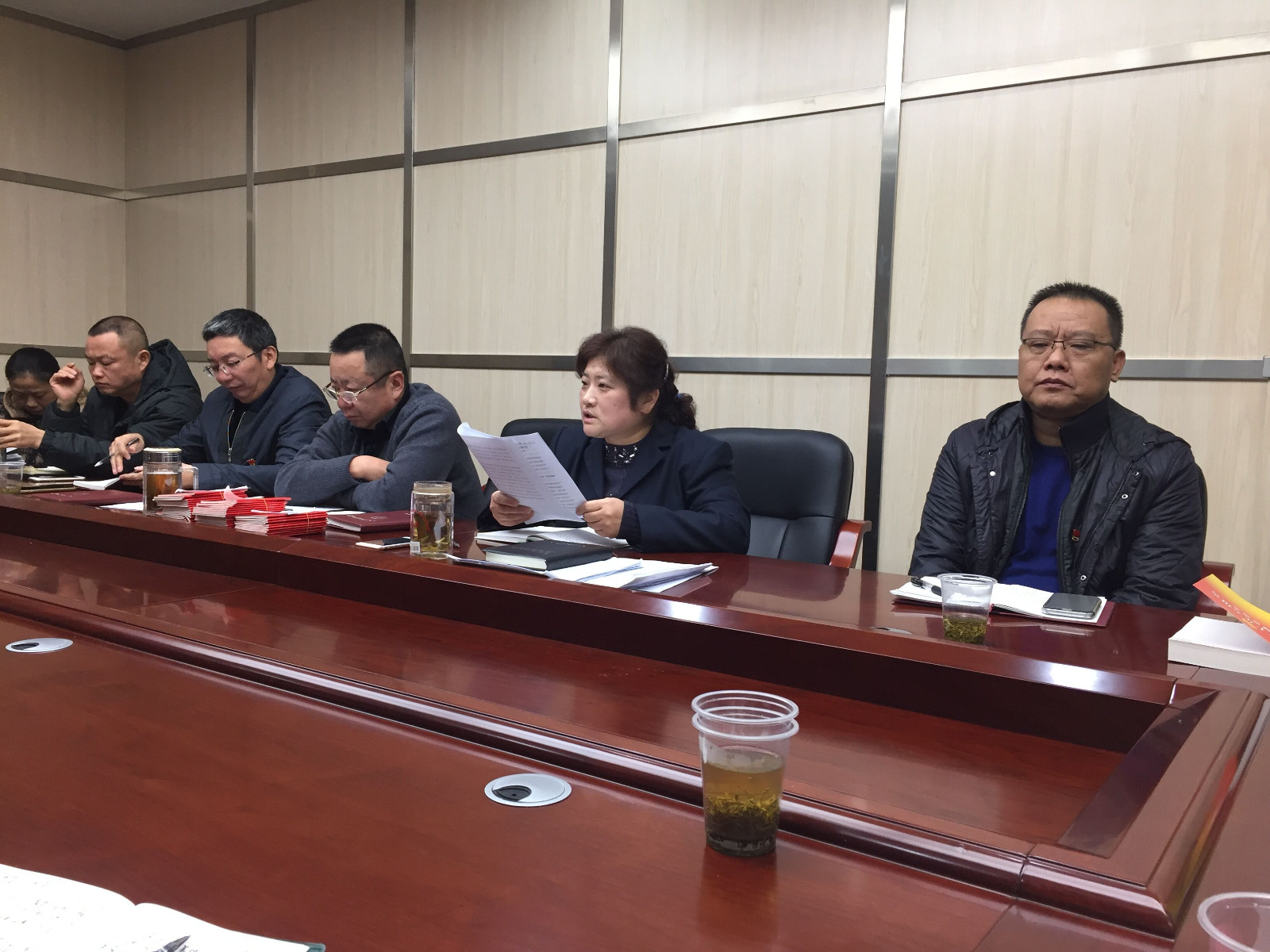 实验室召开十九大精神学习心得专题交流会4